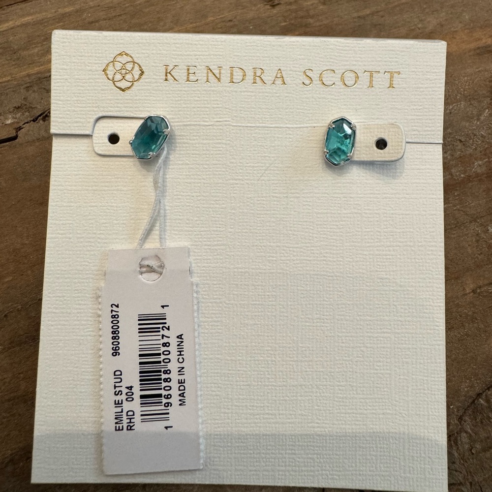 Kendra Scott Emilie studs